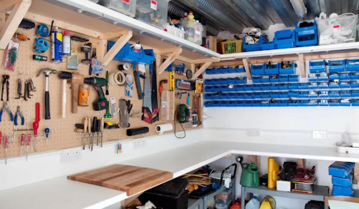 Come organizzare l’officina o il magazzino: soluzioni pratiche per professionisti
