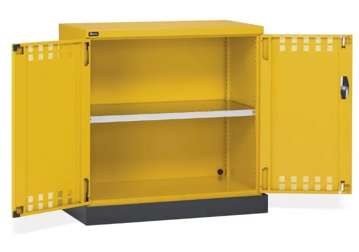 Armadio sicurezza vernici fitosanitari perfom 12013 fami